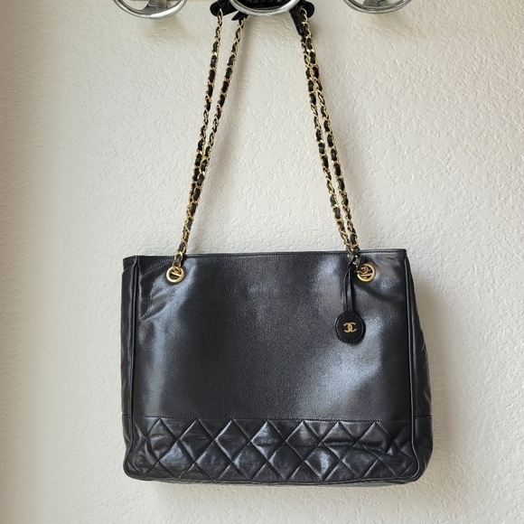 CHANEL Handbags - Chanel CC Lambskin Quilted 24K Plated Chain Shoulder Bag
